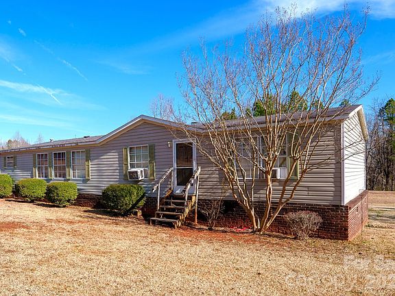 2nd image of 4614 Irish Potato Rd