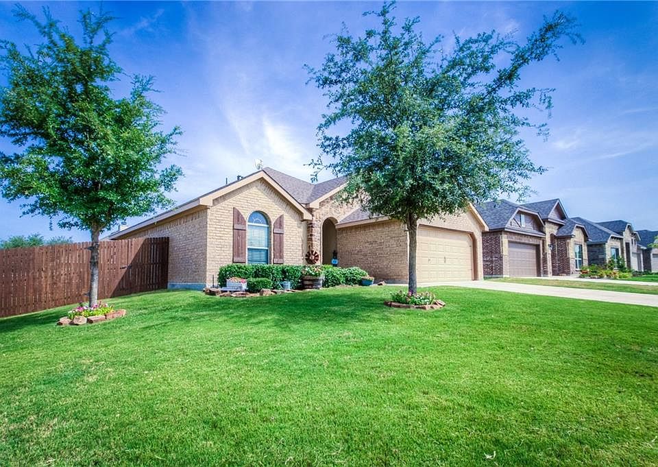 1st image of 201 Buckskin Dr