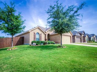 201 Buckskin Dr, Waxahachie, TX 75167