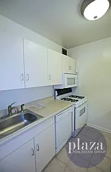 Rented by Plaza Real Estate Group