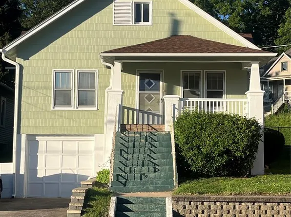 2706 Saint Marys Ave, Hannibal, MO 63401