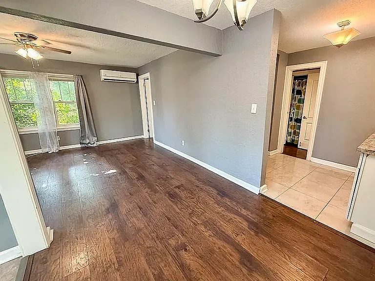 2434 9th Ave N #1 — Photo 2