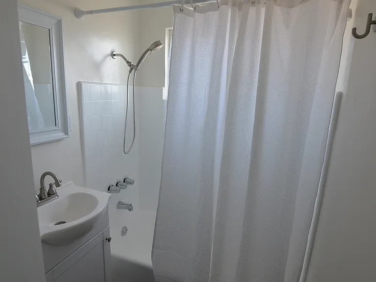 4315 Lennox Blvd #12 — Photo 6