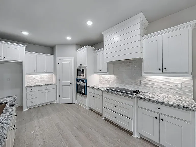 10 Olmsted Cir — Photo 10