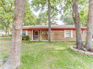 13969 Briarwood Rd, Azle, TX 76020