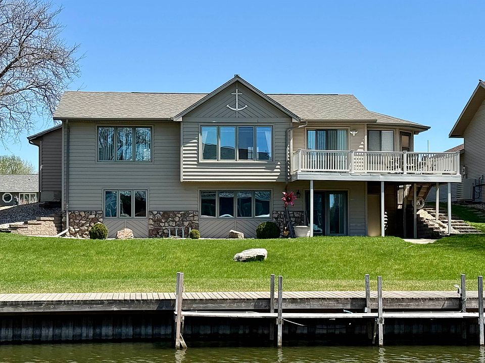 1st image of 15633 Harbor Dr