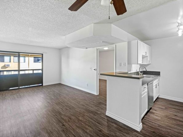 1725 Grismer Ave APT 207