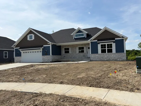 615 Bergamot Ct, Crown Point, IN 46307