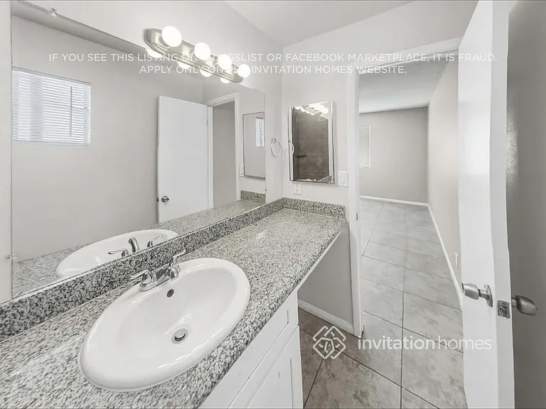 3705 W Purdue Ave — Photo 12
