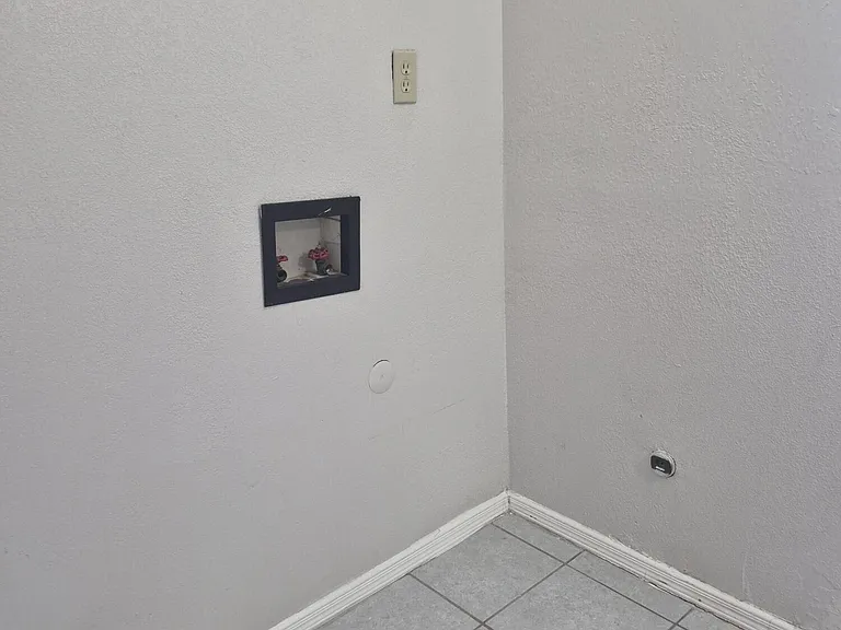 3915 Mobile Ave #3 — Photo 12