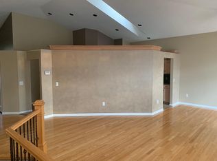 3262 Bridlewood Dr, Rochester, MI 48306