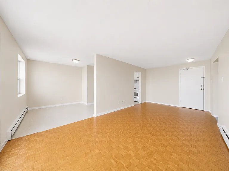 33 Dawson Rd — Photo 3