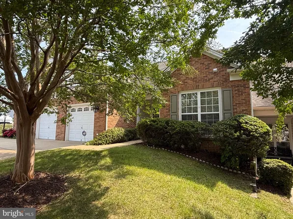 12246 Seaford Ct, Woodbridge, VA 22192