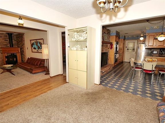 5th image of 1221 Horseshoe Dr