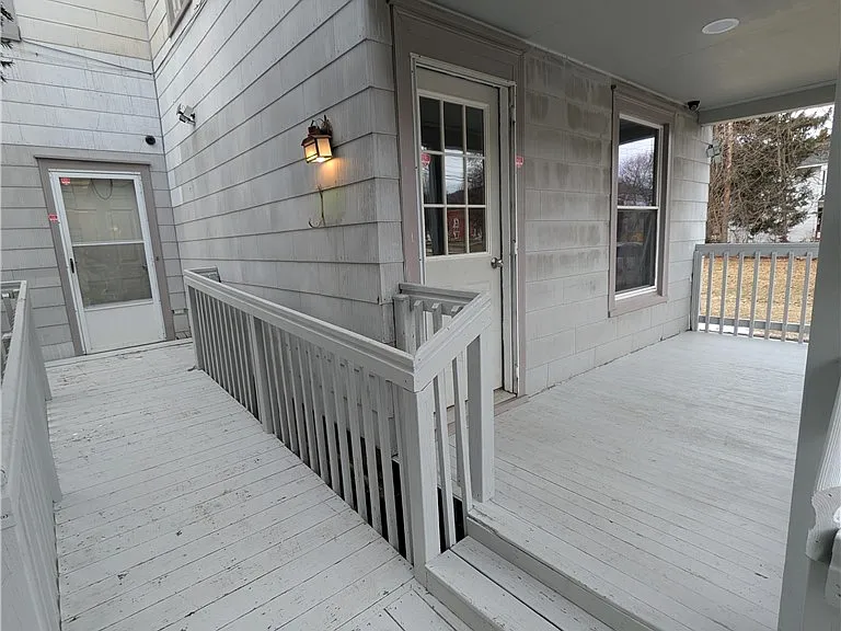 315 Sullivan St — Photo 3