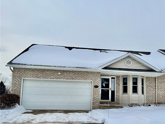 2nd image of 2518 Woodlawn Cir NW #42-A