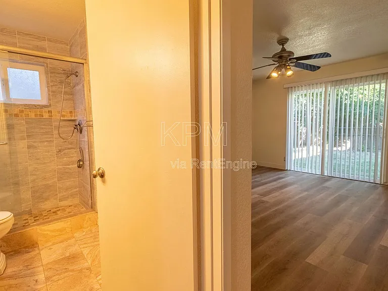 2828 Smoke Tree Cir — Photo 21