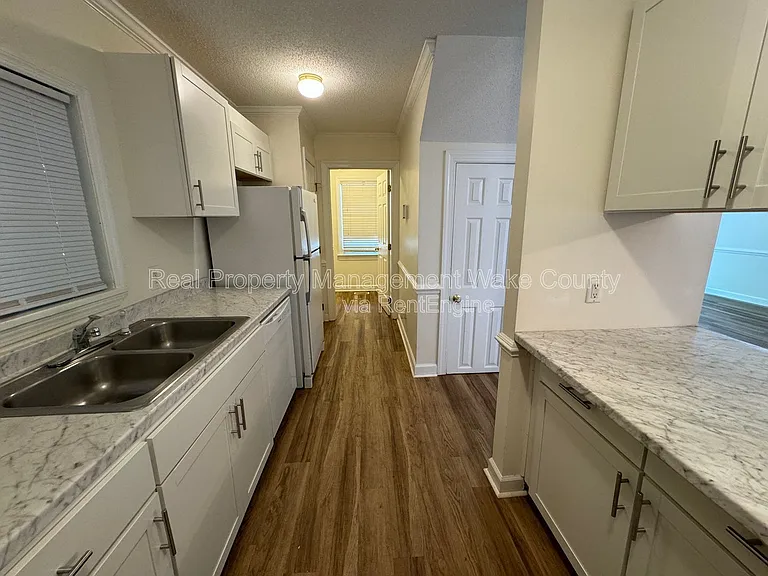 4328 Bartholomew Cir — Photo 13