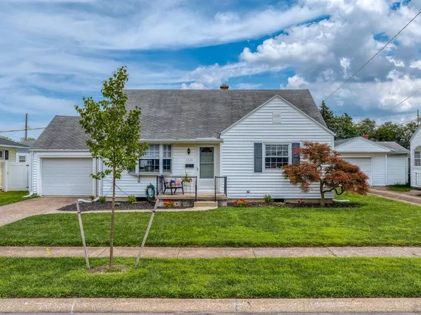 2220 Stahlwood Dr, Sandusky, OH 44870