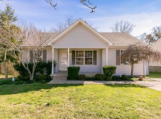 423 Norfolk Dr, La Vergne, TN 37086
