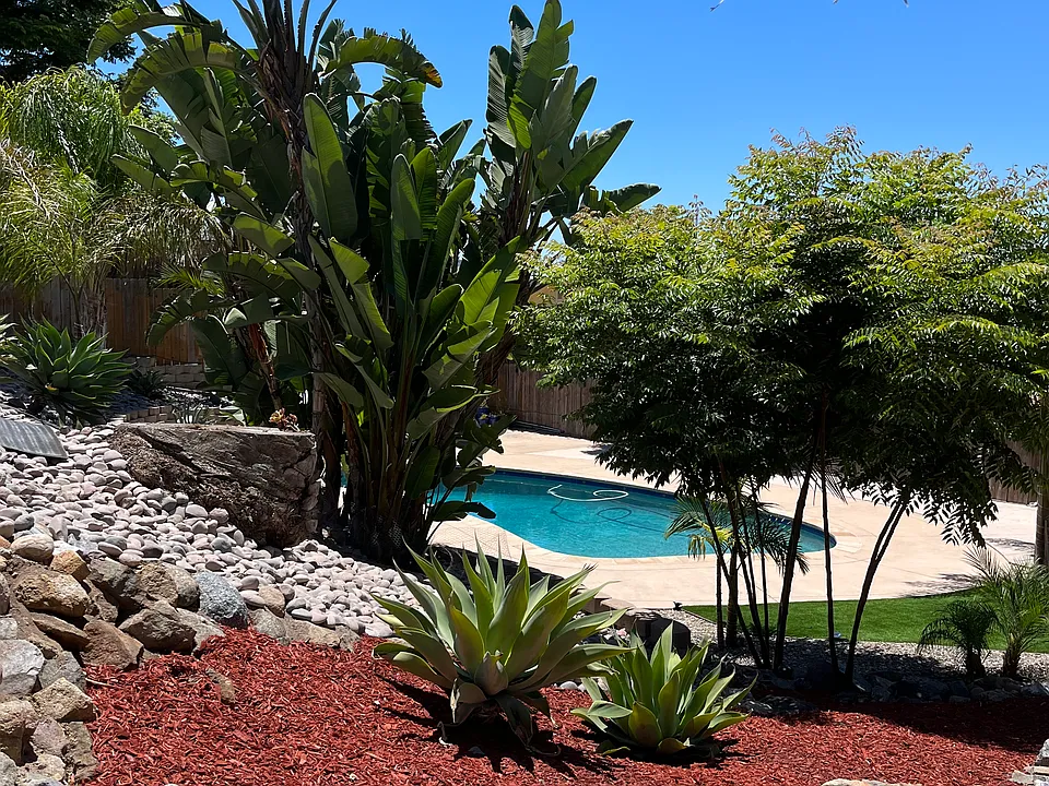 10130 Sierra Madre Rd