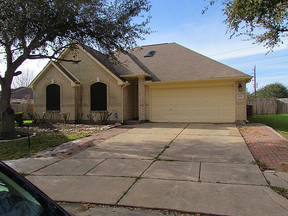 1st image of 16806 Pheasant Creek Ct