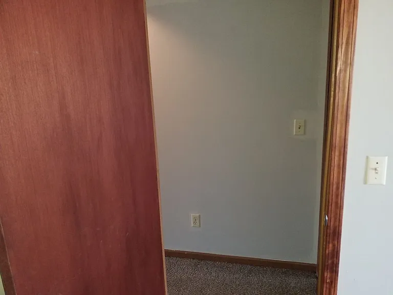 209 W Main St — Photo 20
