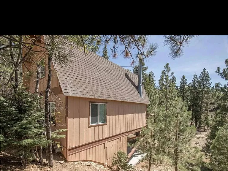 Mendocino Dr — Photo 24