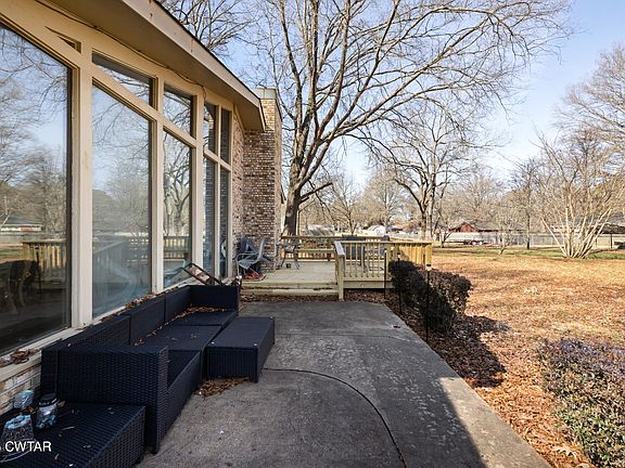 4th image of 3048 Taylor St