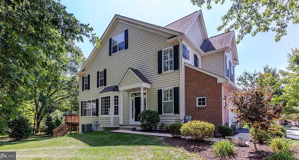 1st image of 228 Deepdale Dr