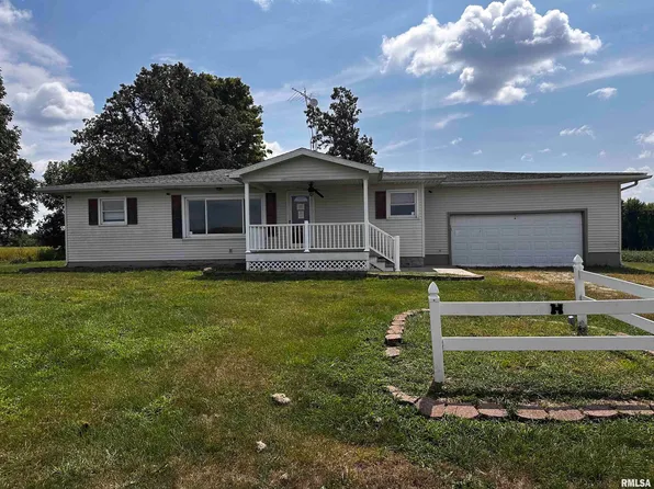 10975 Colbrook Rd, Carlinville, IL 62626