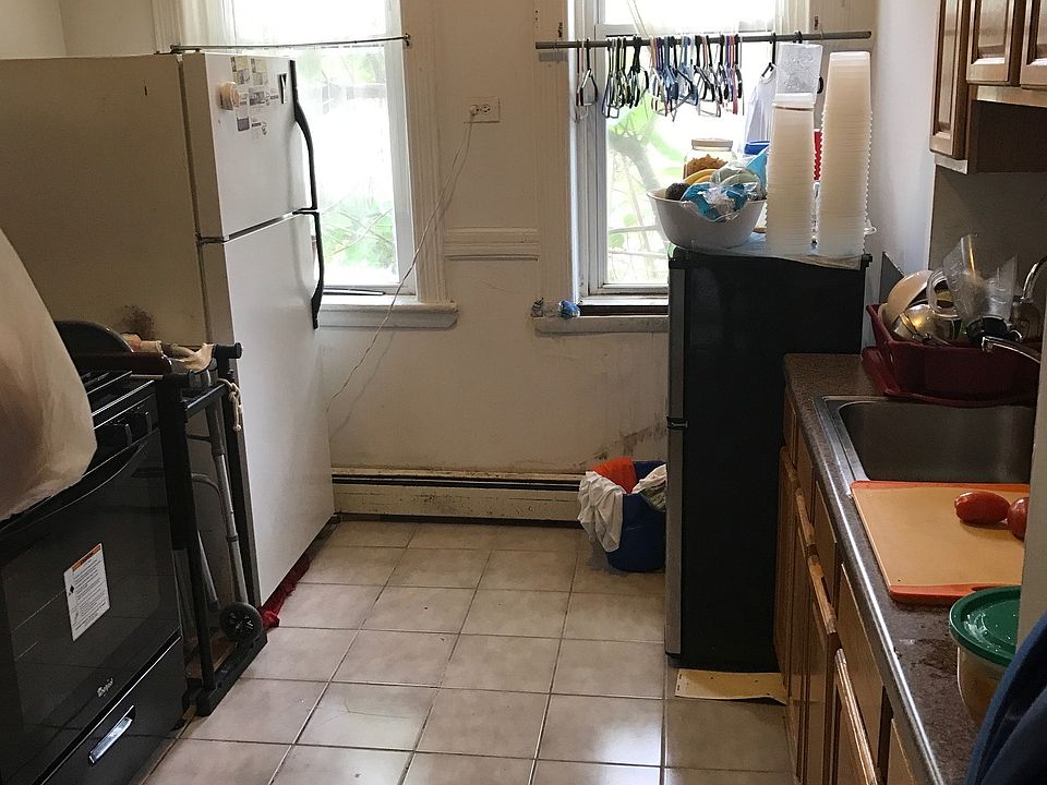 2nd image of 438 Central Ave #2