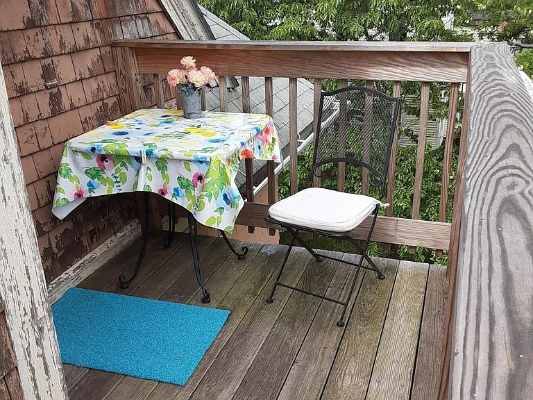 319 Woodford St #3 — Photo 9