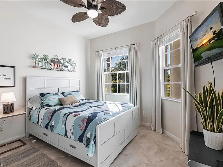 3920 Lakeview Isle Ct — Photo 29
