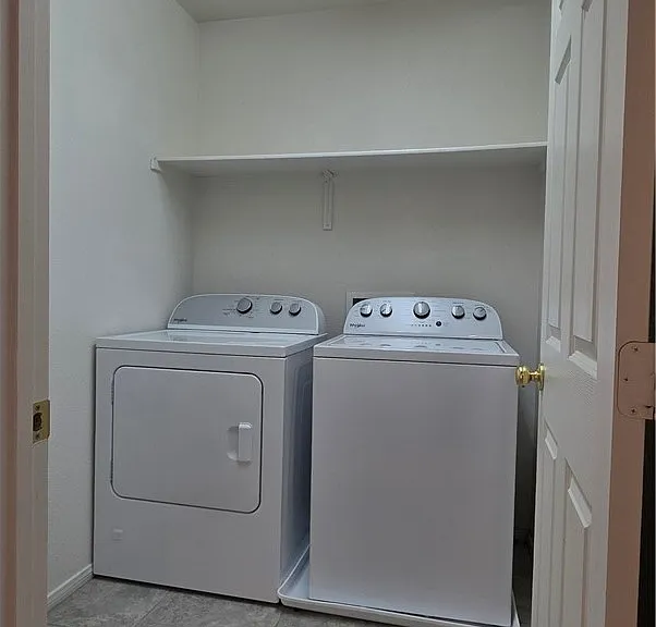 3358 Hillside Garden Dr — Photo 22