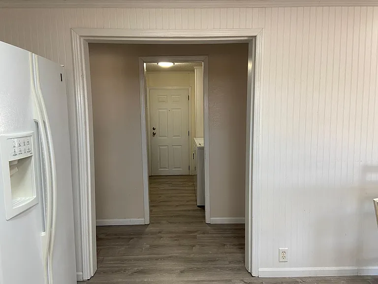 Edgehill Dr — Photo 10