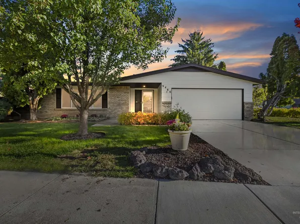 9486 W Atmore Dr, Boise, ID 83704