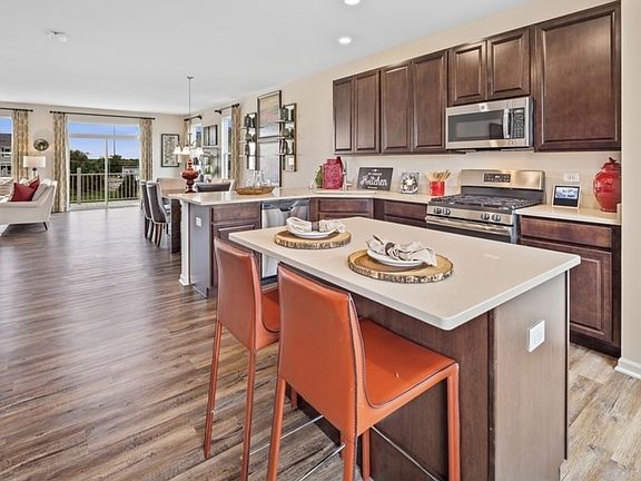 4th image of 2730 Fieldcrest Dr #3103
