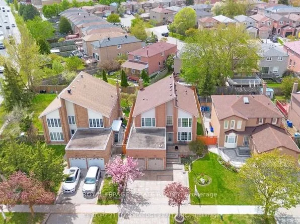 4 Townley Ave, Markham, ON L3S 1C9