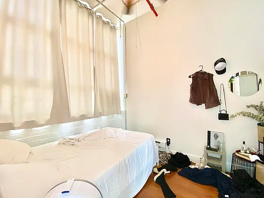 Rented by Carnegie Management Inc | media 7