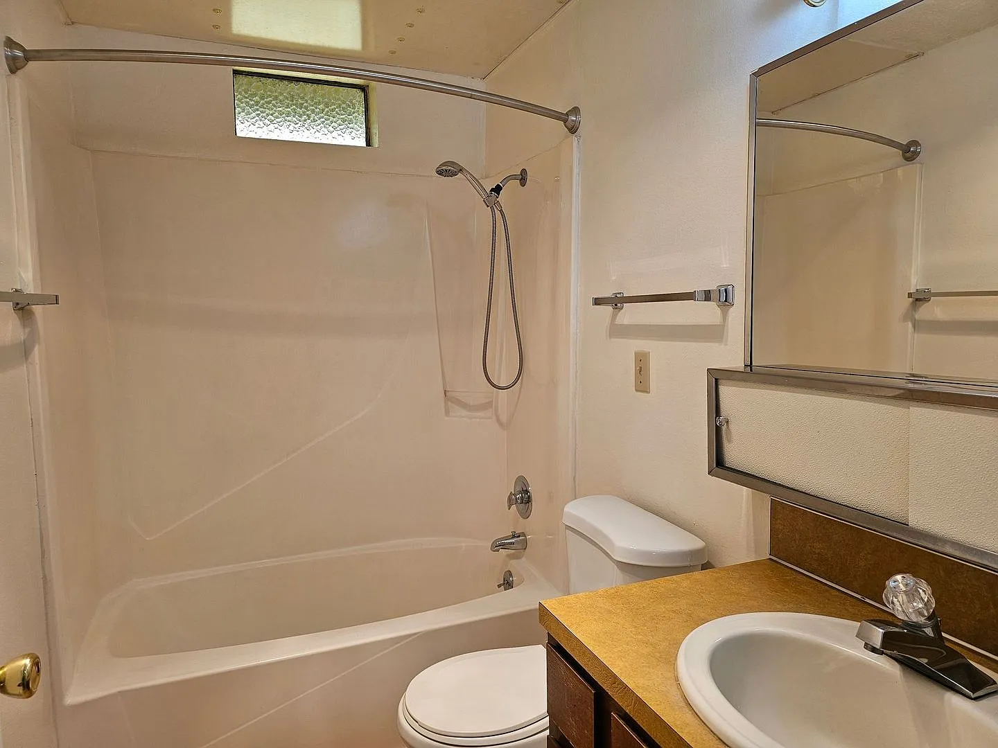 Split-Level Home On Buff Street **Updated Pictures Coming Soon** — Photo 4
