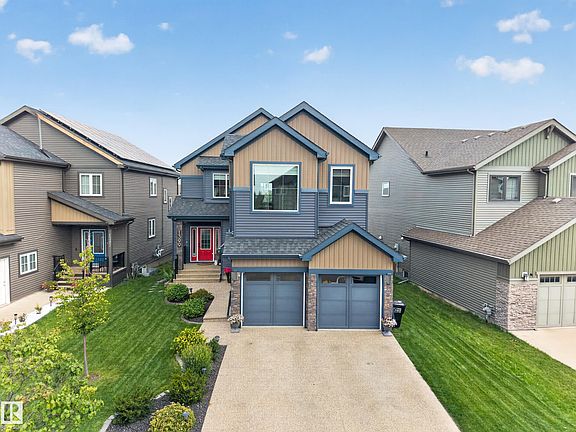 2nd image of 1399 Graydon Hill Way SW