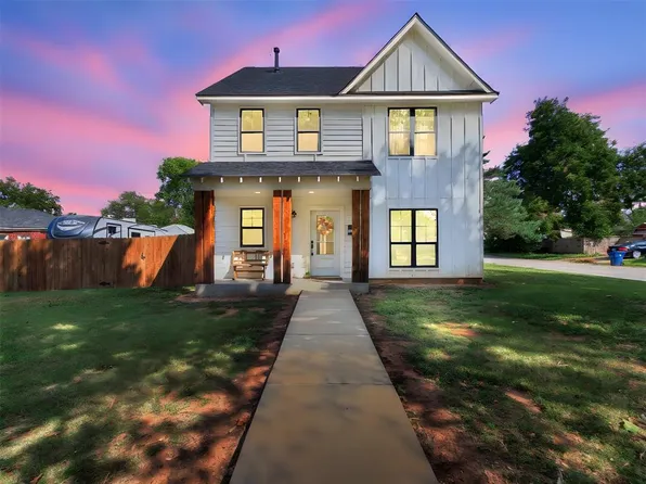 1027 S 7th St, Chickasha, OK 73018