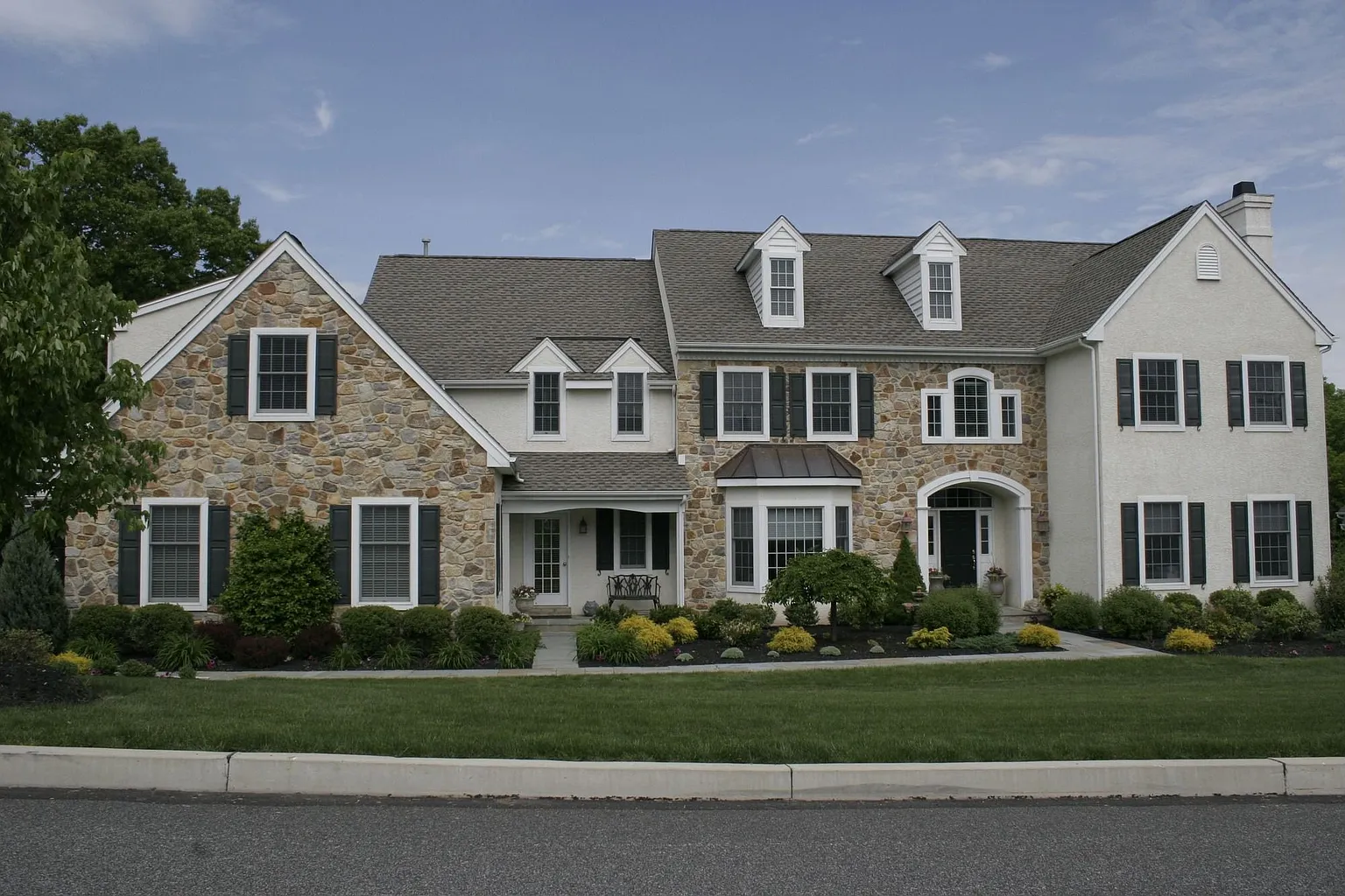 1459 Blanford Ln photo 1