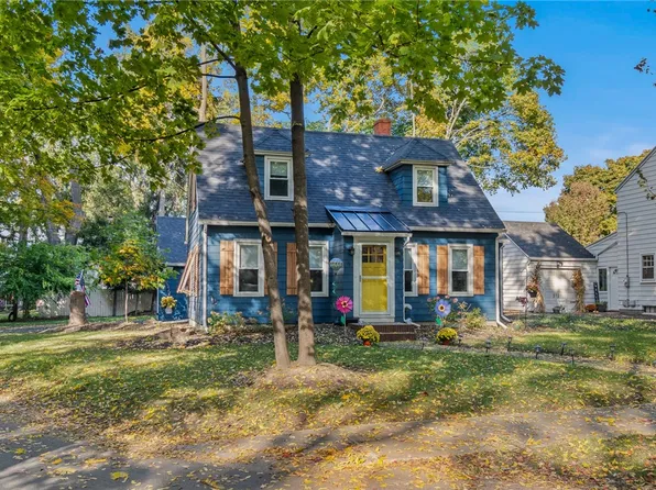 4 Westbourne Rd, Rochester, NY 14617