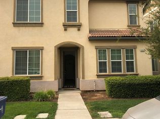 5553 N Valdez Ln, Fresno, CA