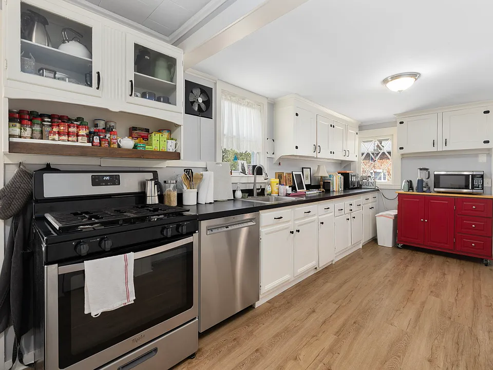 826 Main St #1A