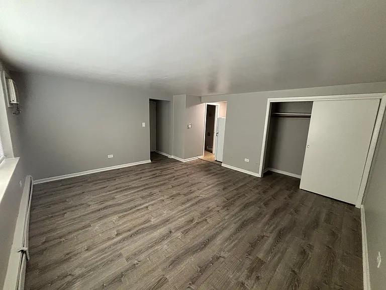 2104 S 17th Ave #8 — Photo 2