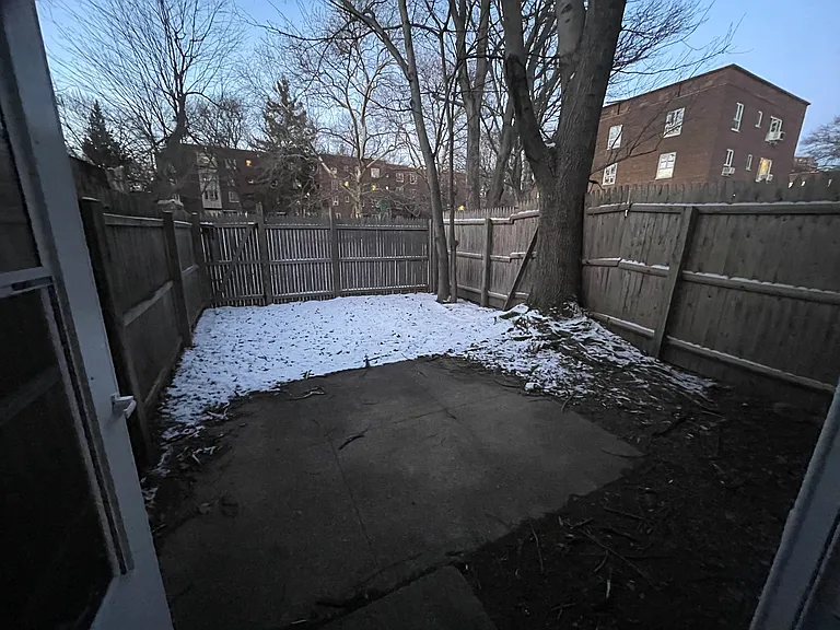 67-06 186th Ln #E — Photo 15