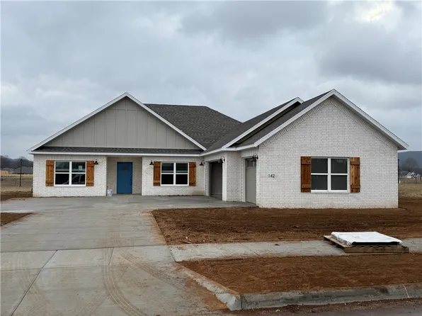 142 N Box Turtle Ave, Farmington, AR 72730